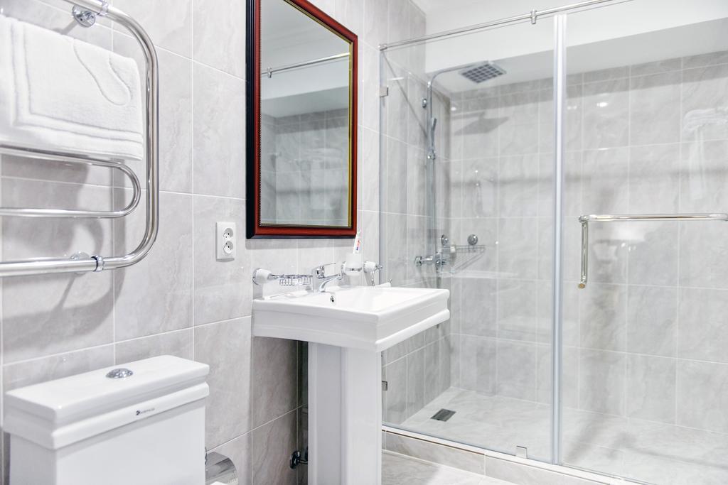 Shymkent Grand Hotel Екстериор снимка